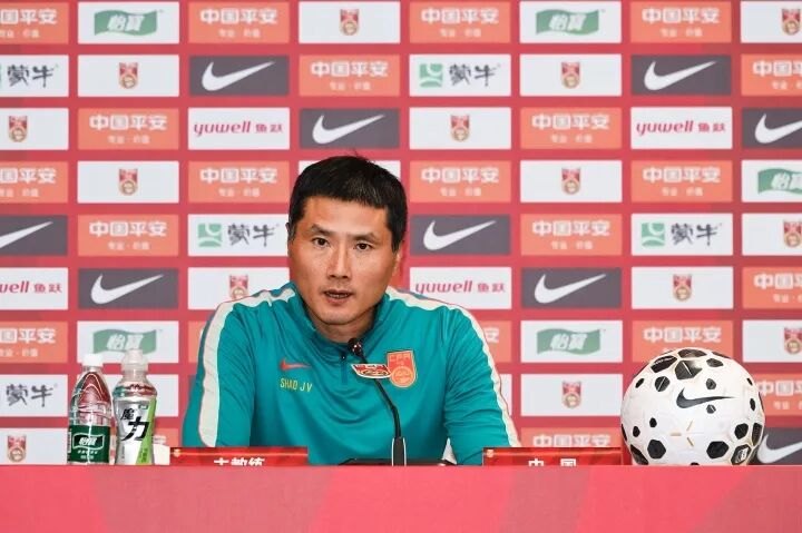 0-5负于巴勒斯坦队后，国足主帅邵佳一再度揽责：输了球责任在于主教练